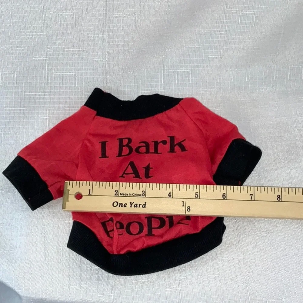 728 10/$50🏄🏻‍♀️ NEW! Red and Black I Bark at Ugly People Dog Shirt Size XS